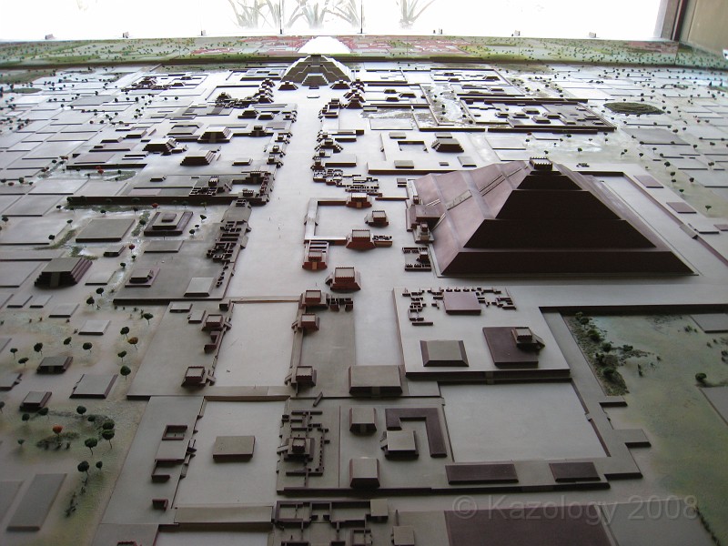 Mexico Pyramids - Mexico City 2009 1080.jpg - A trip to the Teotihuacan area of Mexico to visit the pyramids. A vast complex and a great climb to the top. This was followed by lunch in a cave, then a visit to the historical center of Mexico City. March 2009.